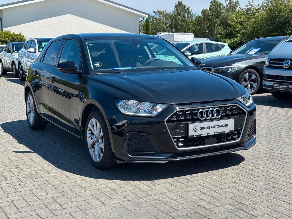 Audi A1 2023 г. Чёрный, пробег 28000 км