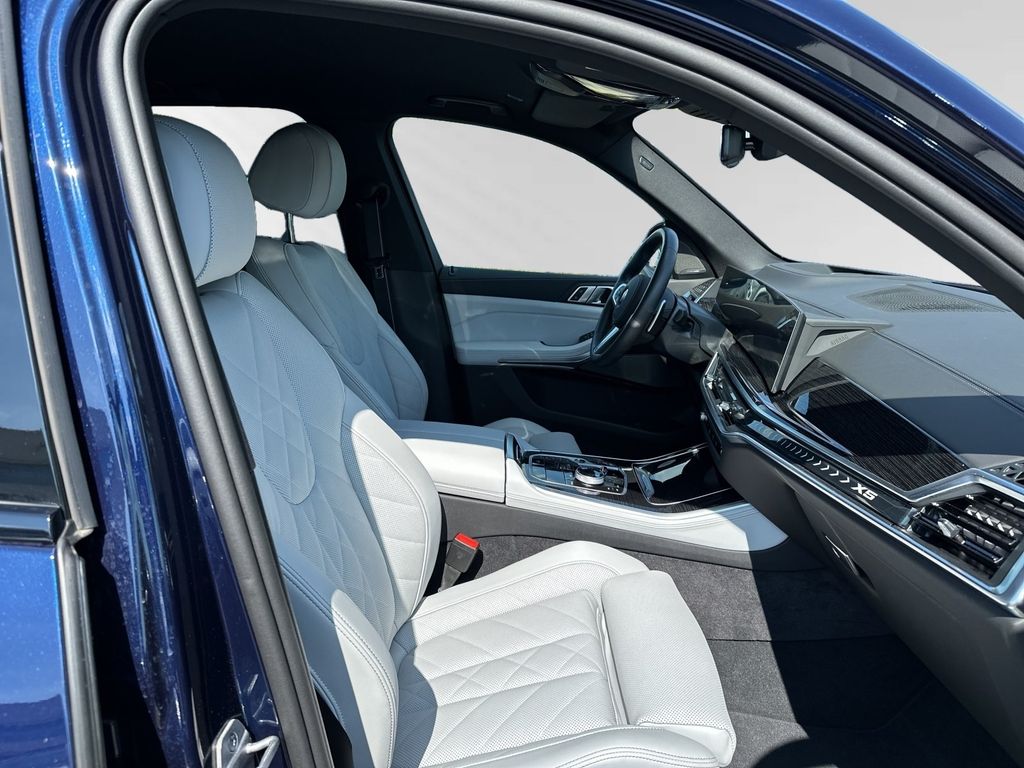 BMW X5 2025 г. Синий, пробег 7600 км