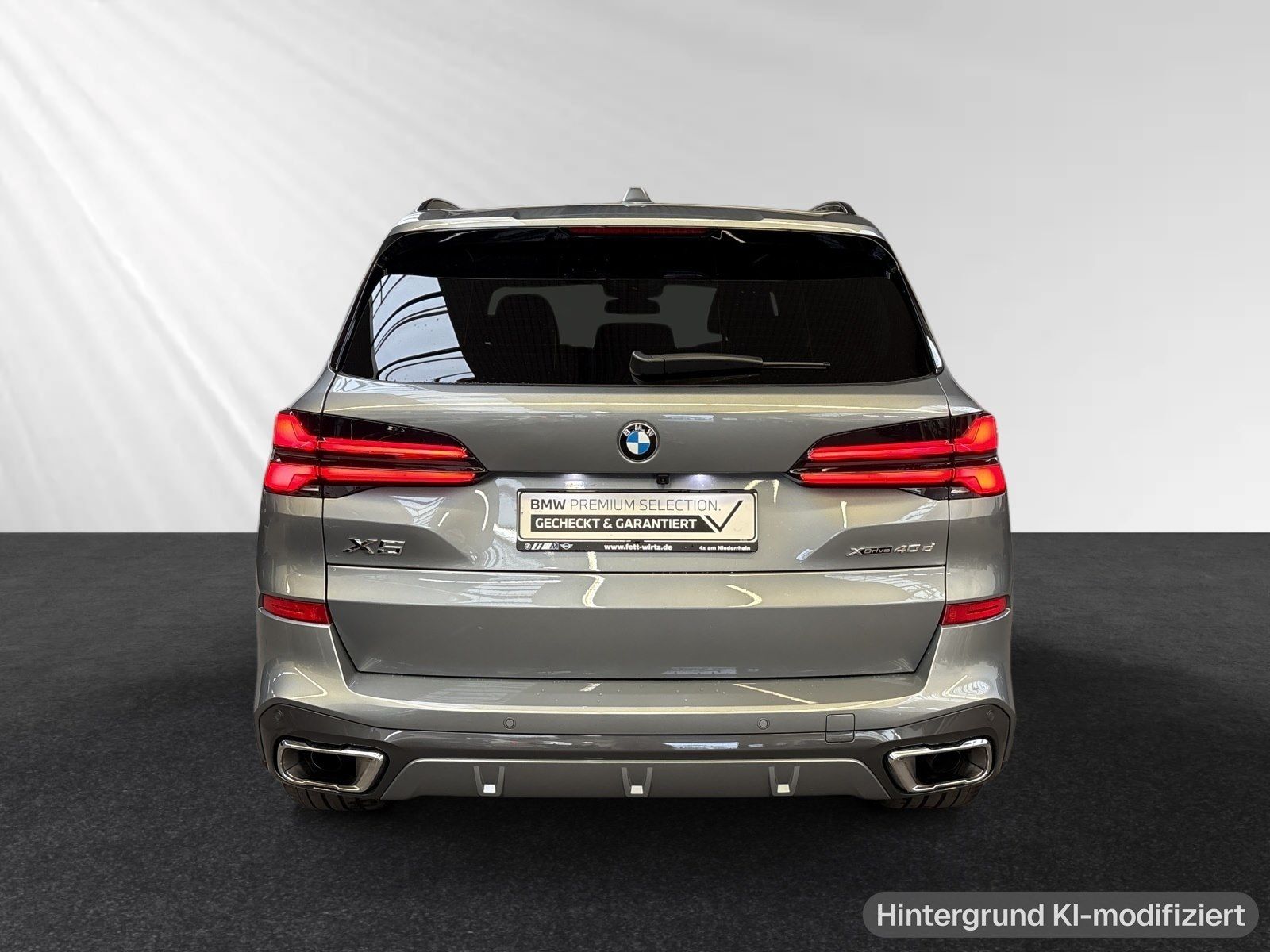 BMW X5 2025 г. Серый, пробег 22850 км