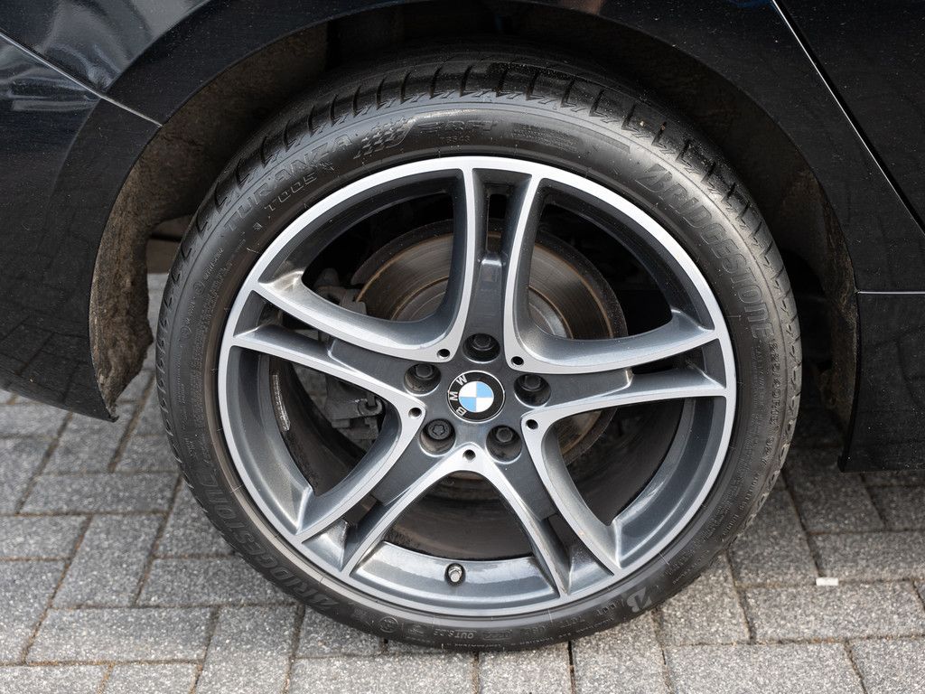 BMW 118 2023 г. Чёрный, пробег 35254 км
