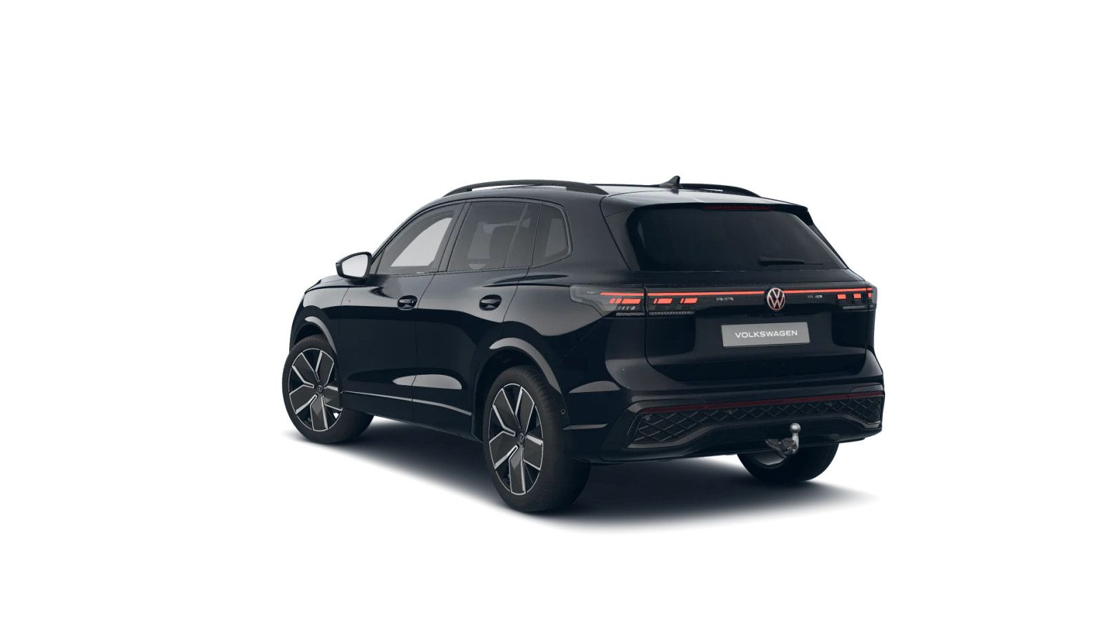 Volkswagen Tiguan 2025 г. Чёрный, пробег 5843 км