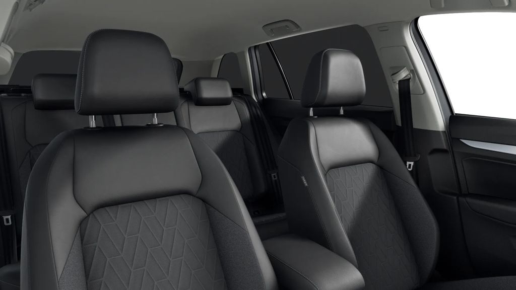 Volkswagen Golf 2025 г. Серый, пробег 23135 км
