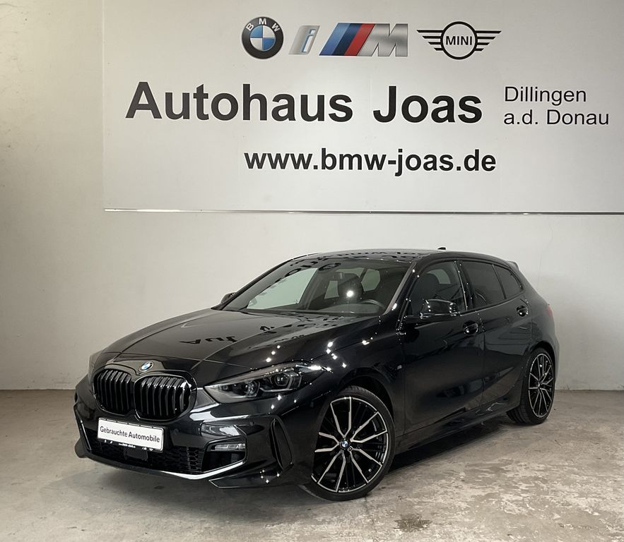 BMW 120 2022 г. Чёрный, пробег 43300 км