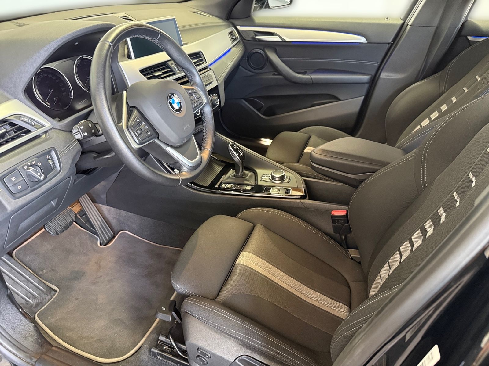 BMW X2 2023 г. Чёрный, пробег 58200 км