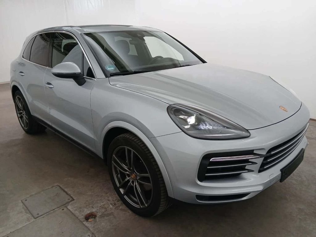 Porsche Cayenne 2023 г. Серебристый, пробег 47771 км