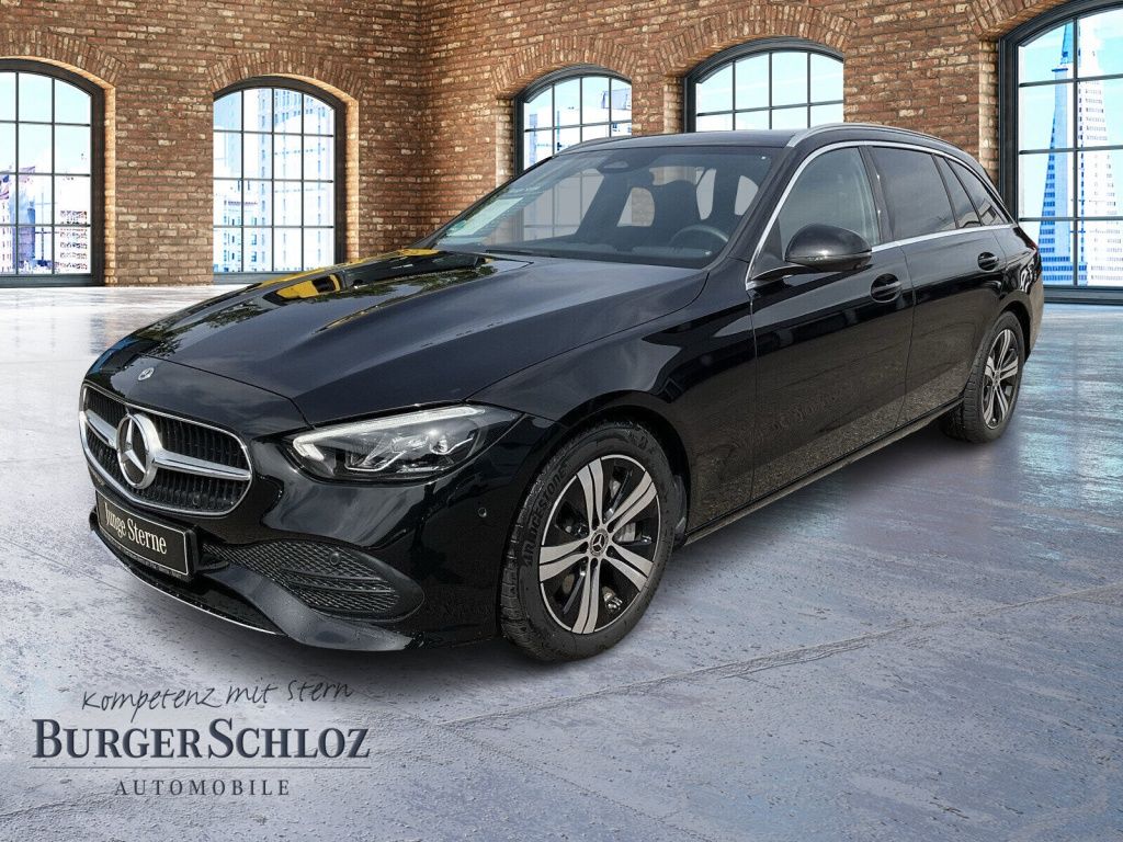 Mercedes-Benz C 300 2023 г. Чёрный, пробег 3676 км