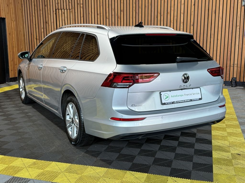Volkswagen Golf 2024 г. Серебристый, пробег 53142 км
