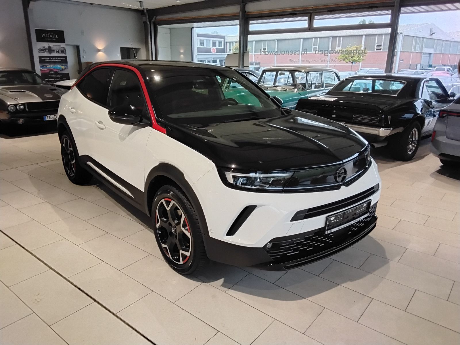 Opel Mokka 2022 г. Белый, пробег 37000 км