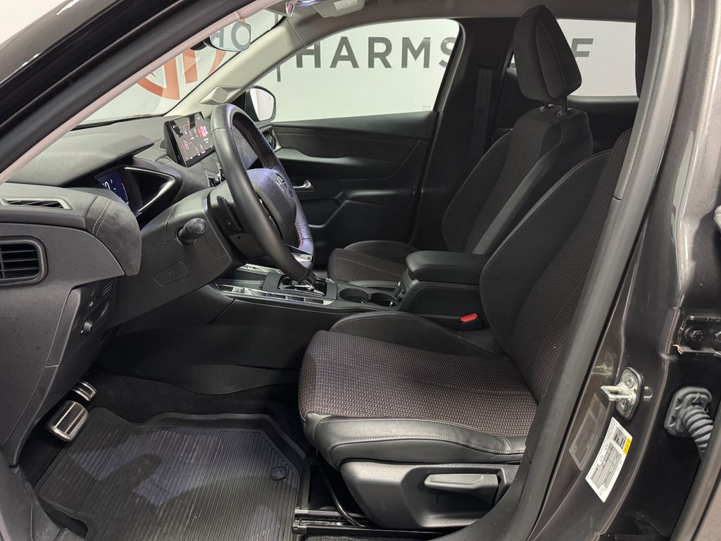 DS Automobiles DS3 CROSSBACK 2023 г. Серый, пробег 41300 км