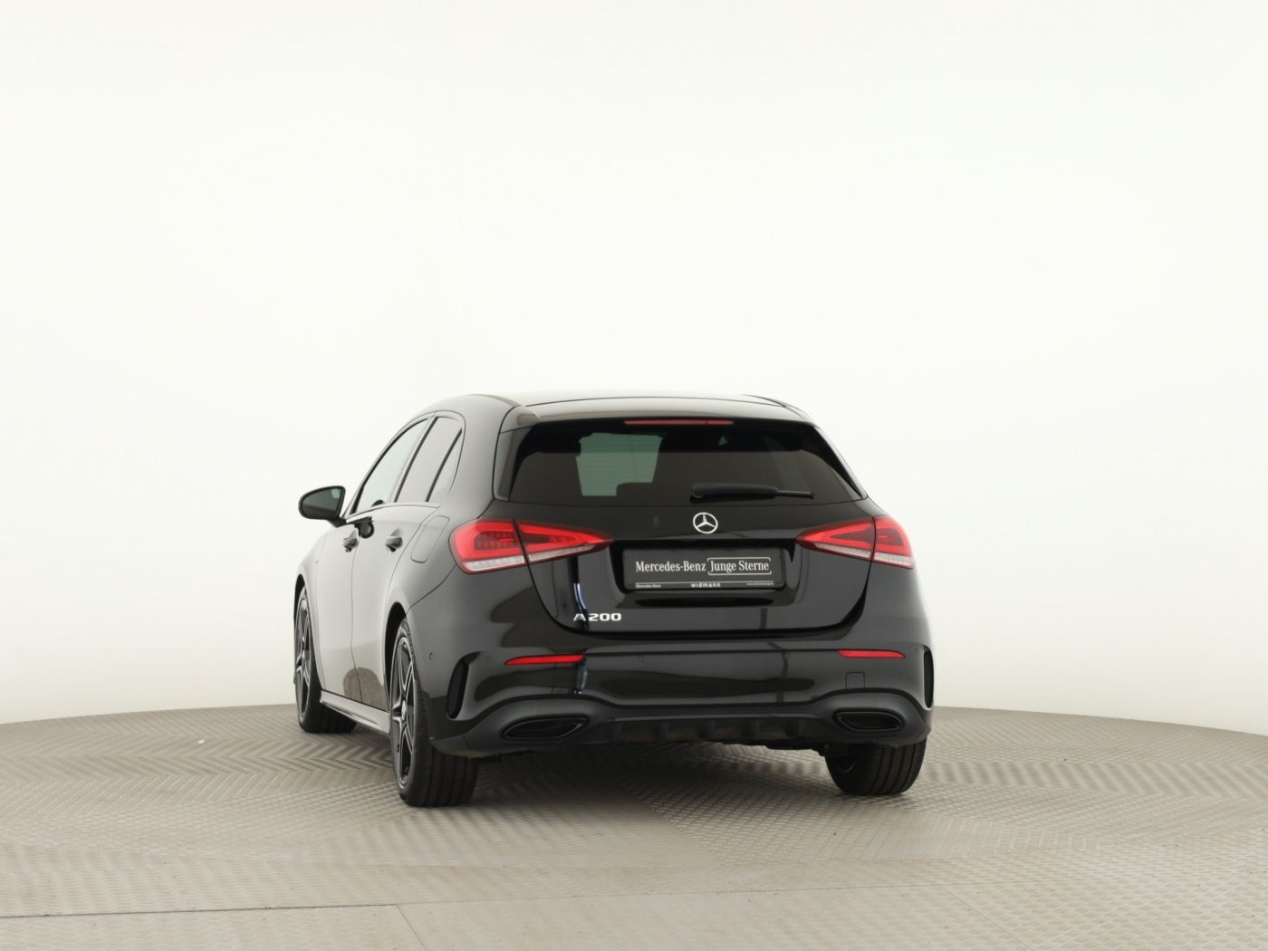 Mercedes-Benz A 200 2021 г. Чёрный, пробег 49436 км