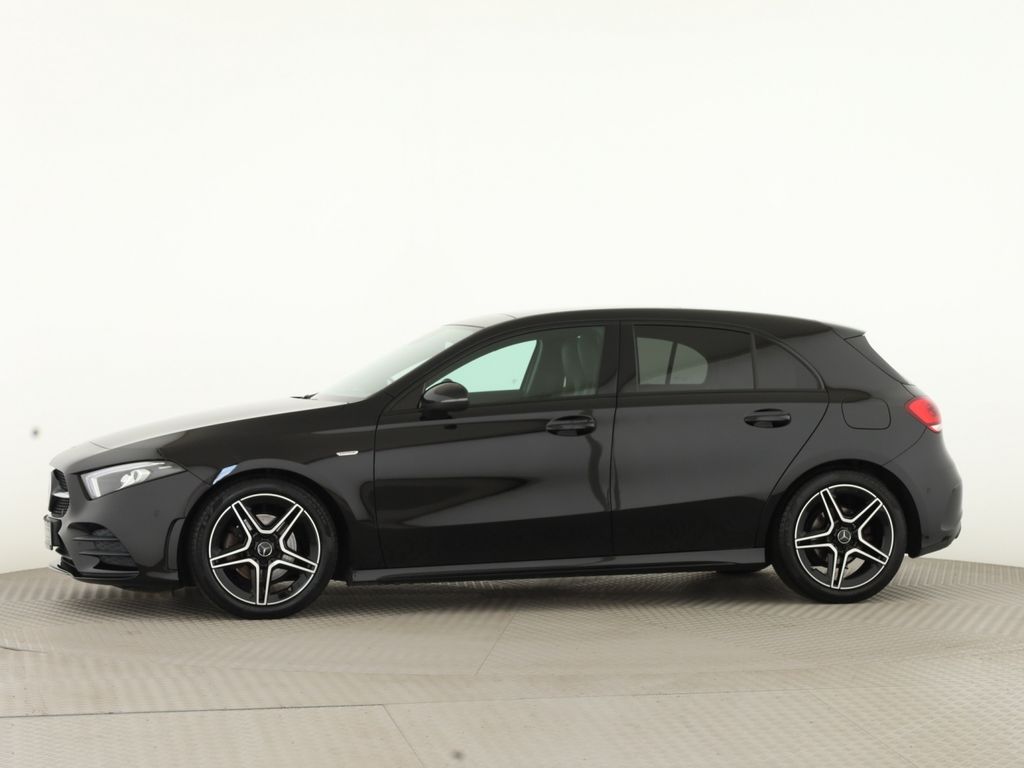 Mercedes-Benz A 200 2021 г. Чёрный, пробег 49436 км