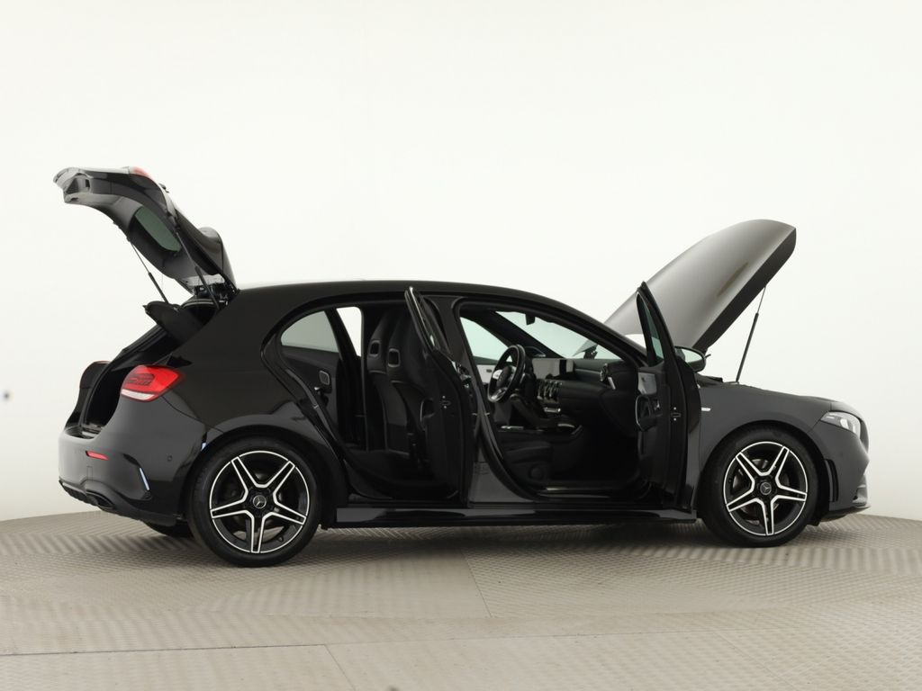 Mercedes-Benz A 200 2021 г. Чёрный, пробег 49436 км