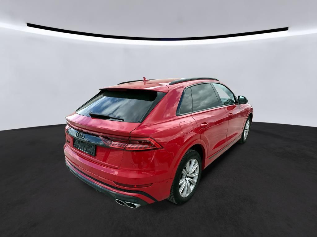 Audi SQ8 2023 г. Красный, пробег 39364 км