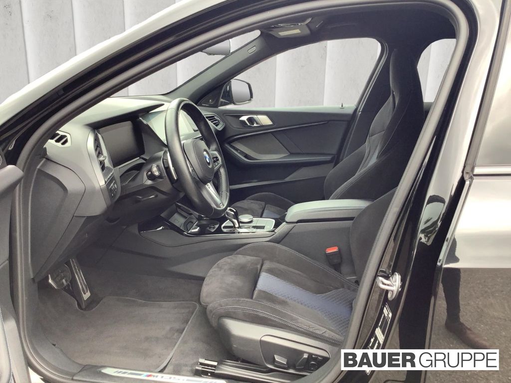 BMW M135 2022 г. Чёрный, пробег 44200 км