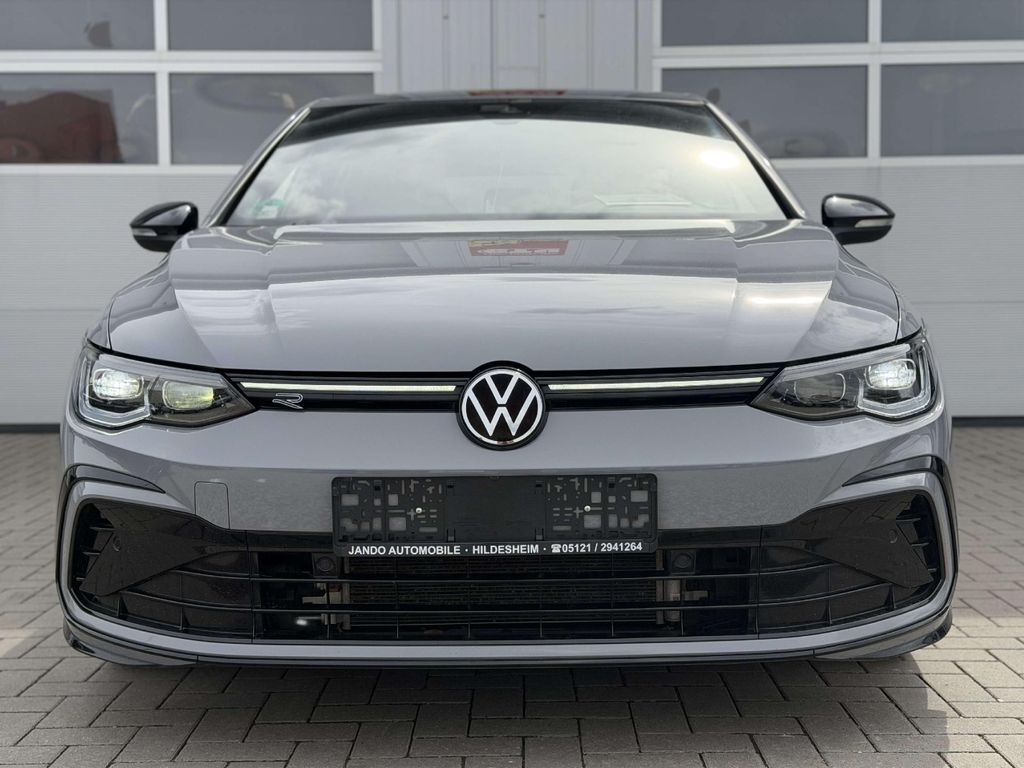 Volkswagen Golf 2024 г. Серый, пробег 50961 км