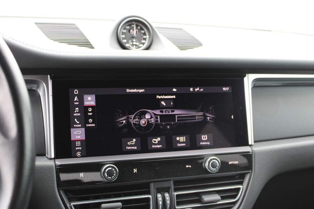 Porsche Macan 2023 г. Белый, пробег 45000 км