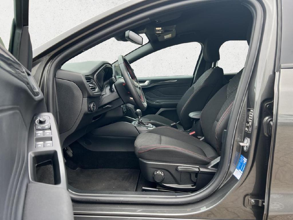 Ford Focus 2022 г. Серый, пробег 46424 км