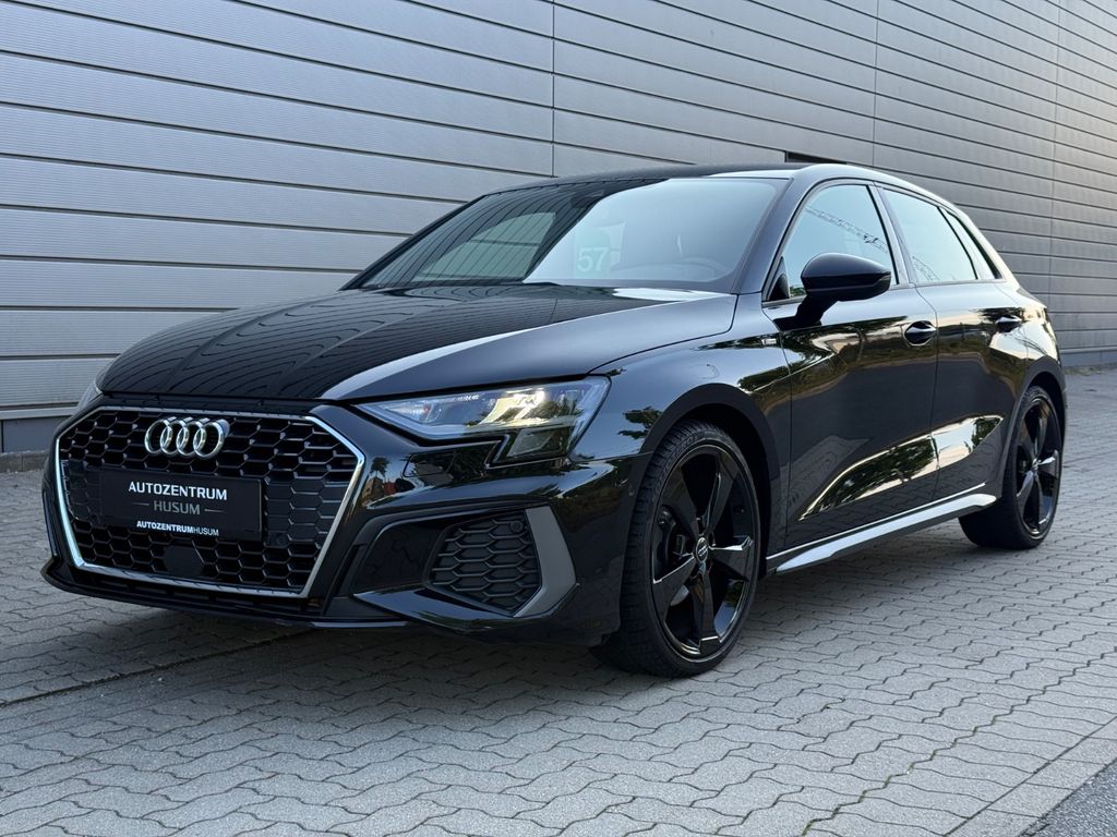 Audi A3 2023 г. Чёрный, пробег 50118 км