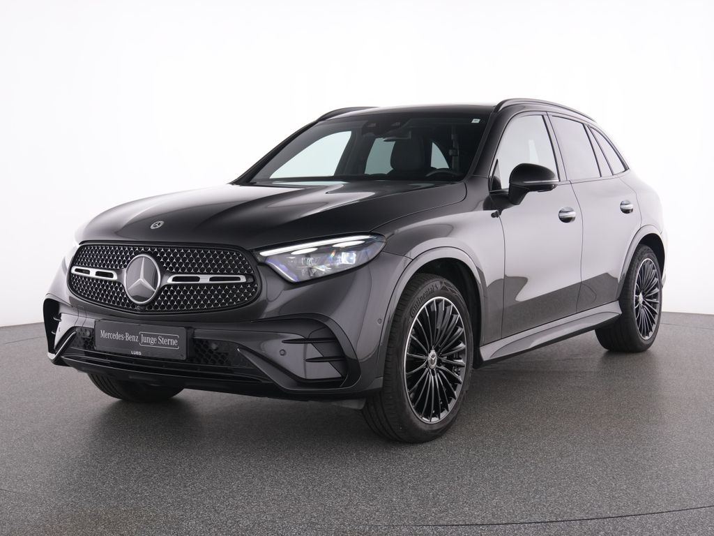 Mercedes-Benz GLC 300 2023 г. Серый, пробег 17060 км