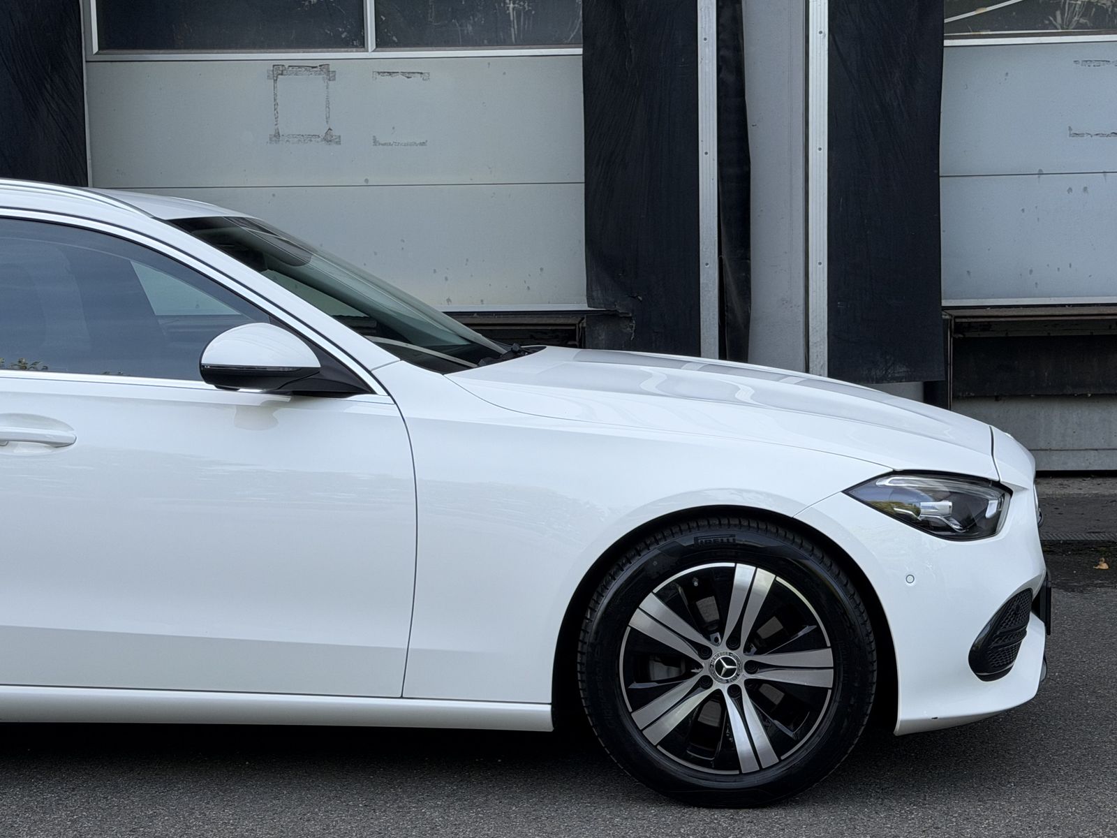Mercedes-Benz C 180 2025 г. Белый, пробег 42900 км