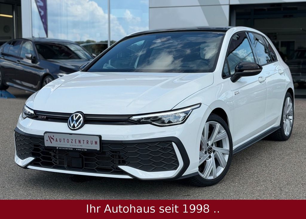Volkswagen Golf 2025 г. Белый, пробег 36000 км