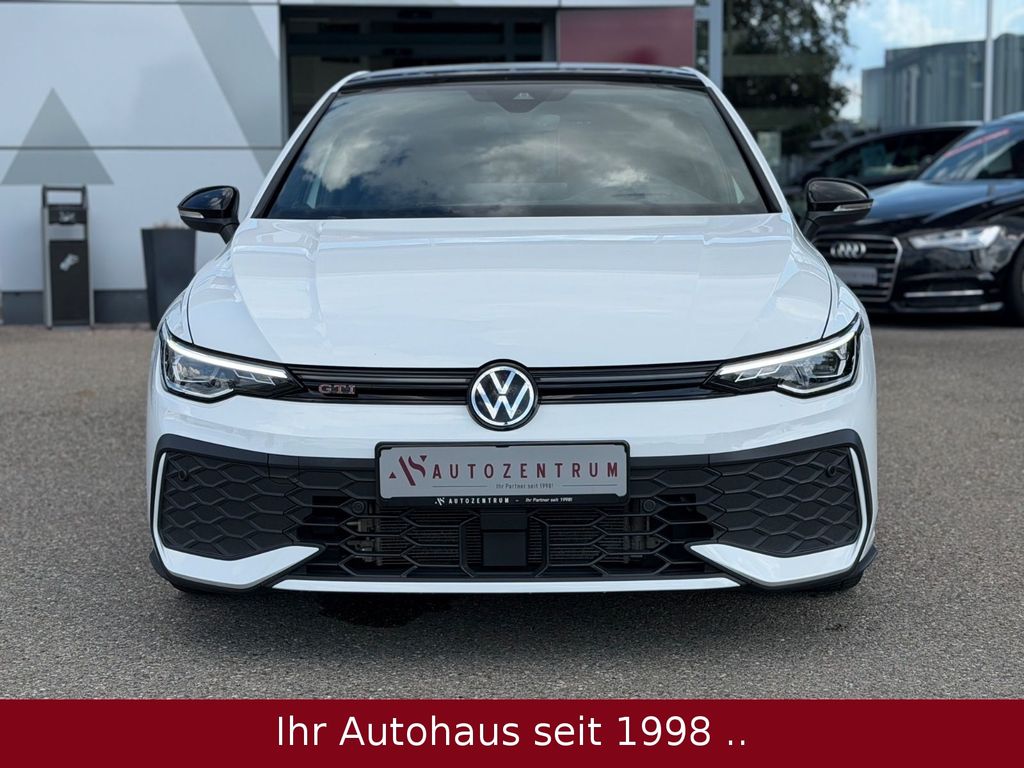 Volkswagen Golf 2025 г. Белый, пробег 36000 км