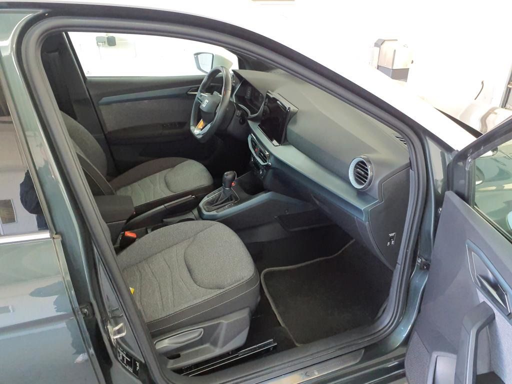 SEAT Arona 2022 г. Зелёный, пробег 46551 км