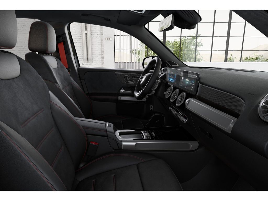 Mercedes-Benz GLB 35 AMG 2026 г. Чёрный, пробег 10673 км