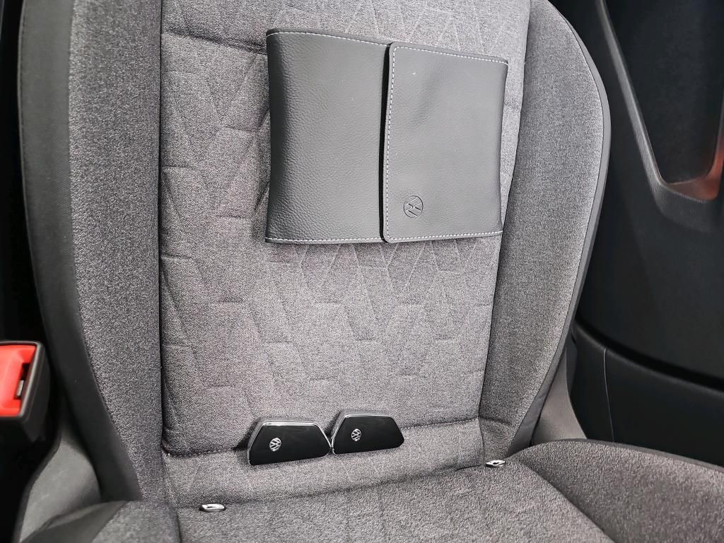 Volkswagen Golf 2024 г. Серый, пробег 15577 км