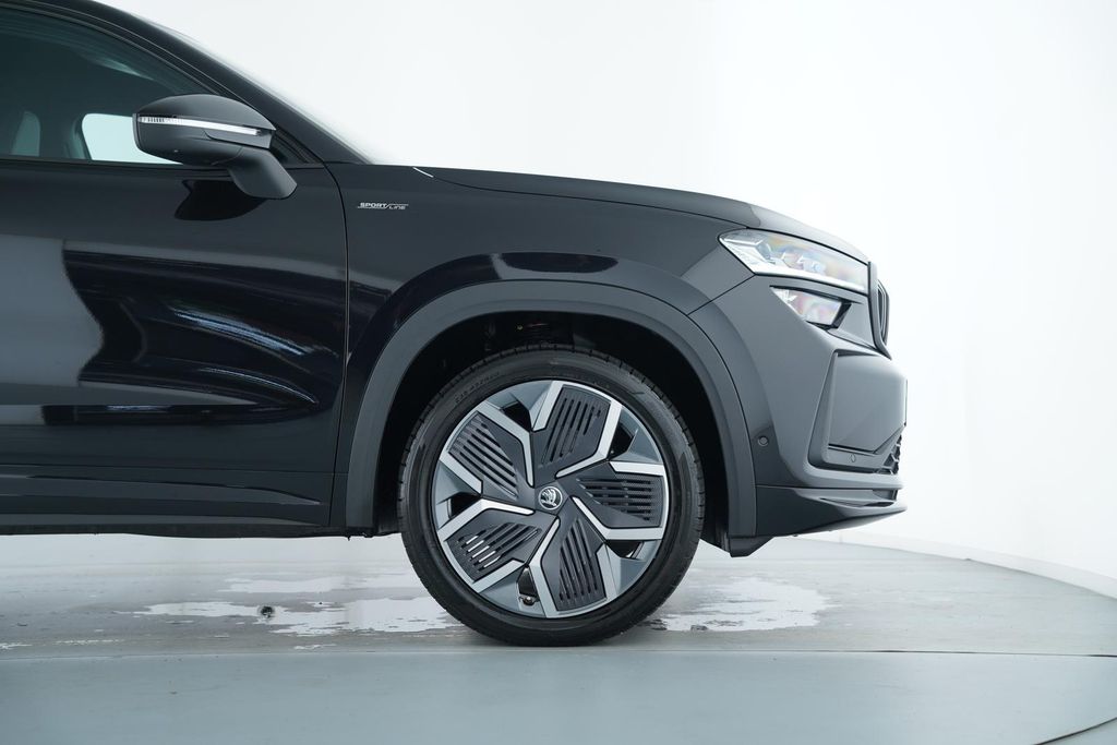 Skoda Kodiaq 2025 г. Чёрный, пробег 43799 км