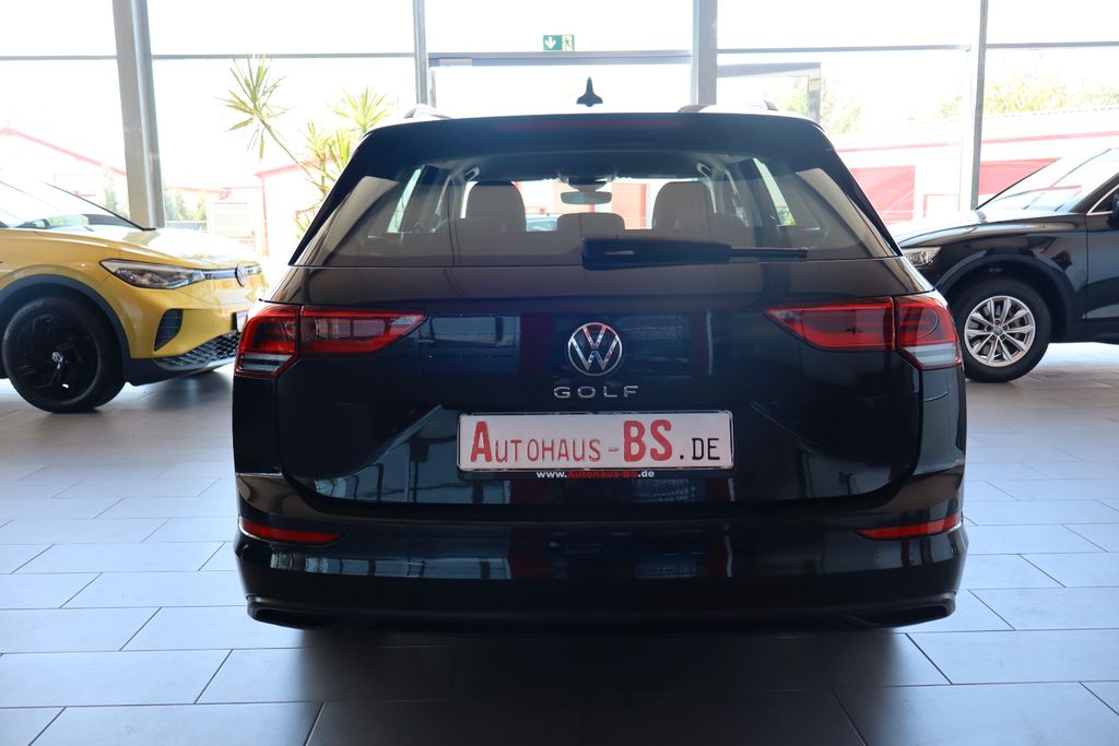 Volkswagen Golf 2024 г. Чёрный, пробег 45494 км