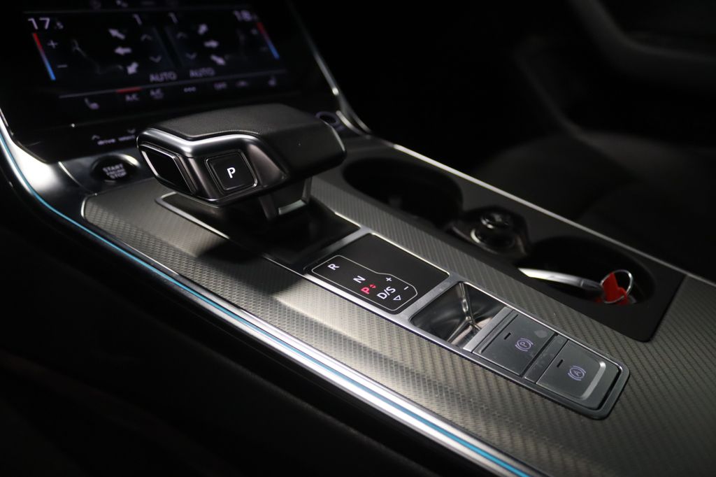 Audi A6 2023 г. Чёрный, пробег 45100 км