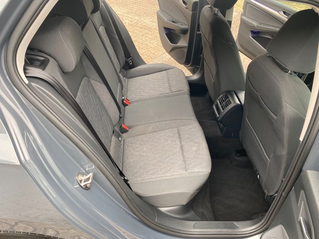 Volkswagen Golf 2025 г. Серый, пробег 57000 км
