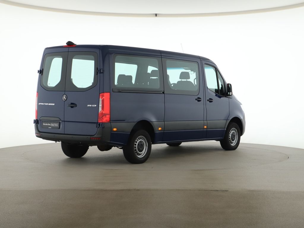 Mercedes-Benz SPRINTER 2024 г. Синий, пробег 17800 км