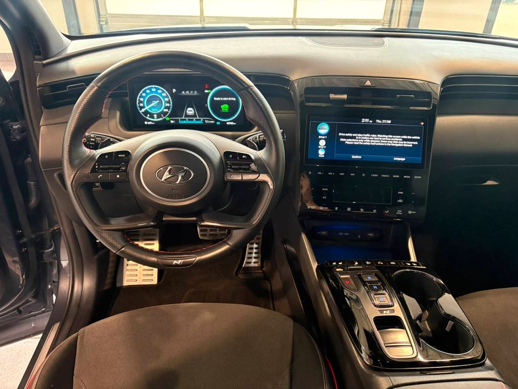 Hyundai Tucson 2023 г. Чёрный, пробег 40698 км