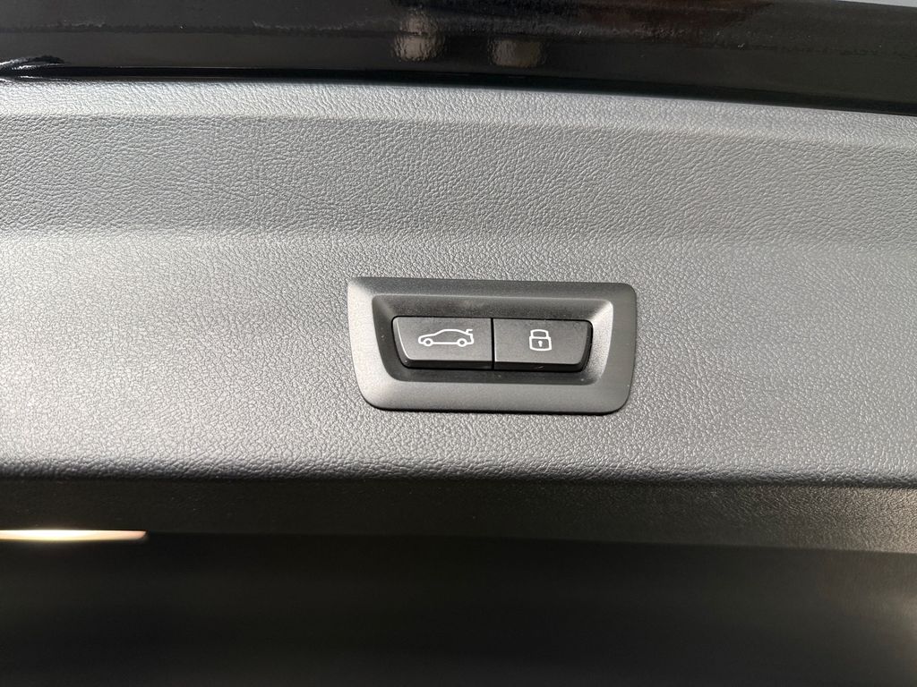 BMW X3 2023 г. Чёрный, пробег 54400 км
