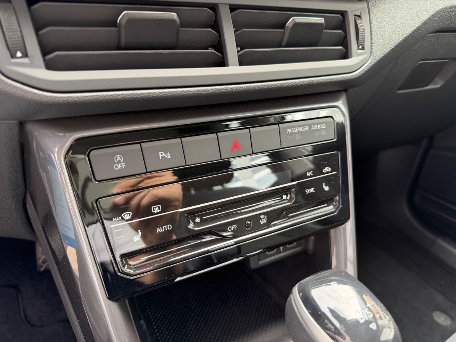 Volkswagen T-Cross 2021 г. Серый, пробег 34958 км