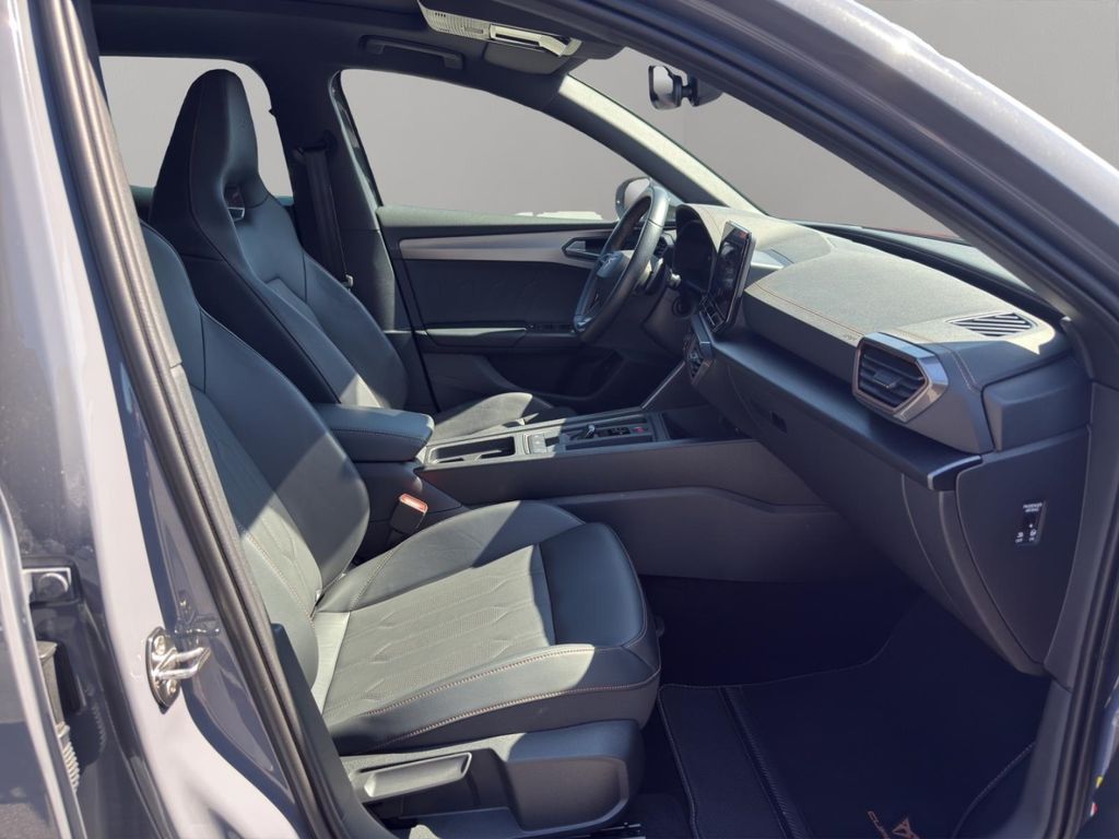 Cupra Leon 2022 г. Серый, пробег 40726 км