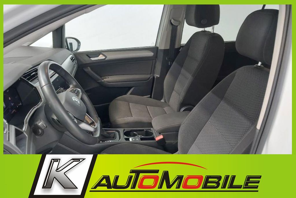 Volkswagen Touran 2025 г. Белый, пробег 26752 км