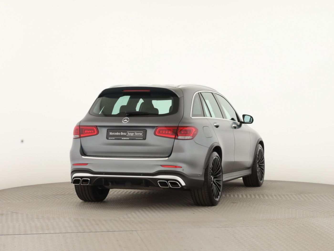 Mercedes-Benz GLC 63 AMG 2022 г. Серый, пробег 45916 км