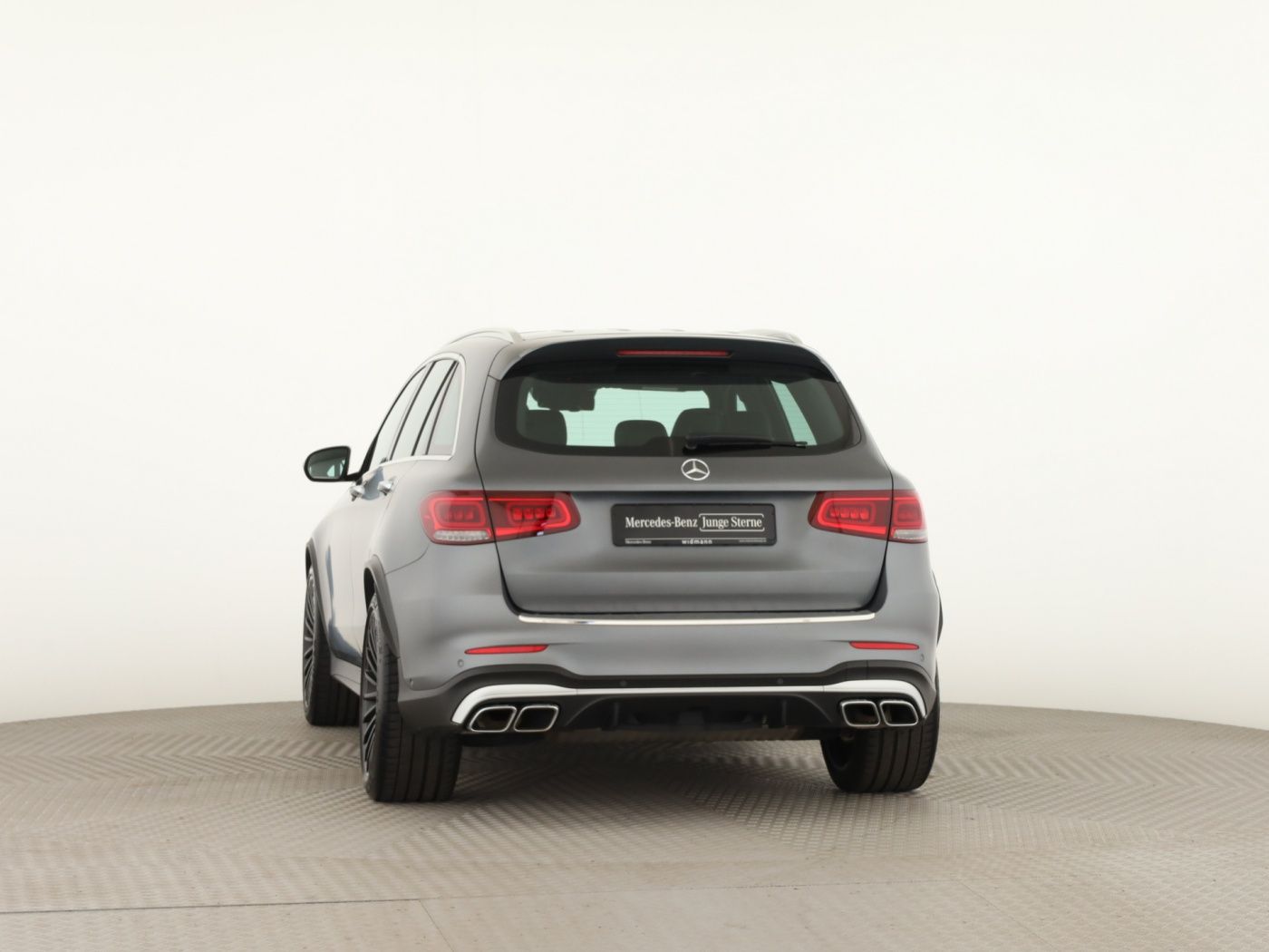 Mercedes-Benz GLC 63 AMG 2022 г. Серый, пробег 45916 км