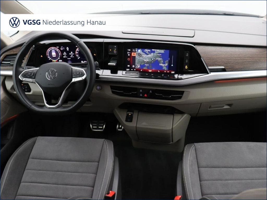 Volkswagen T7 MULTIVAN 2025 г. Чёрный, пробег 11566 км