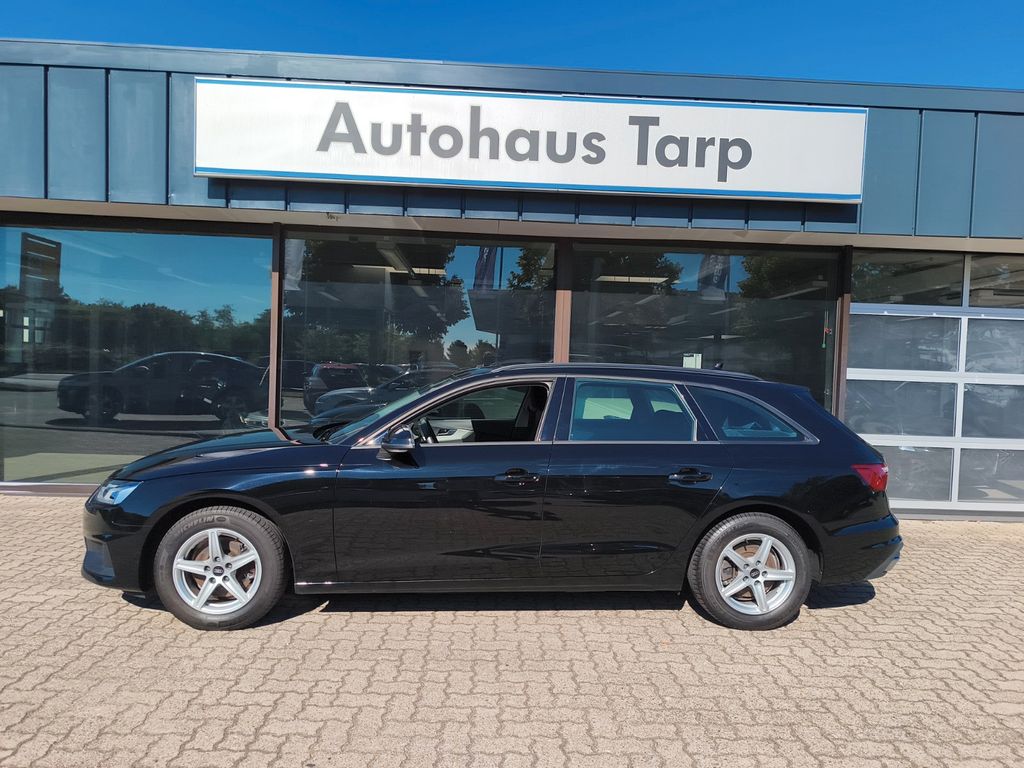Audi A4 2022 г. Чёрный, пробег 56000 км