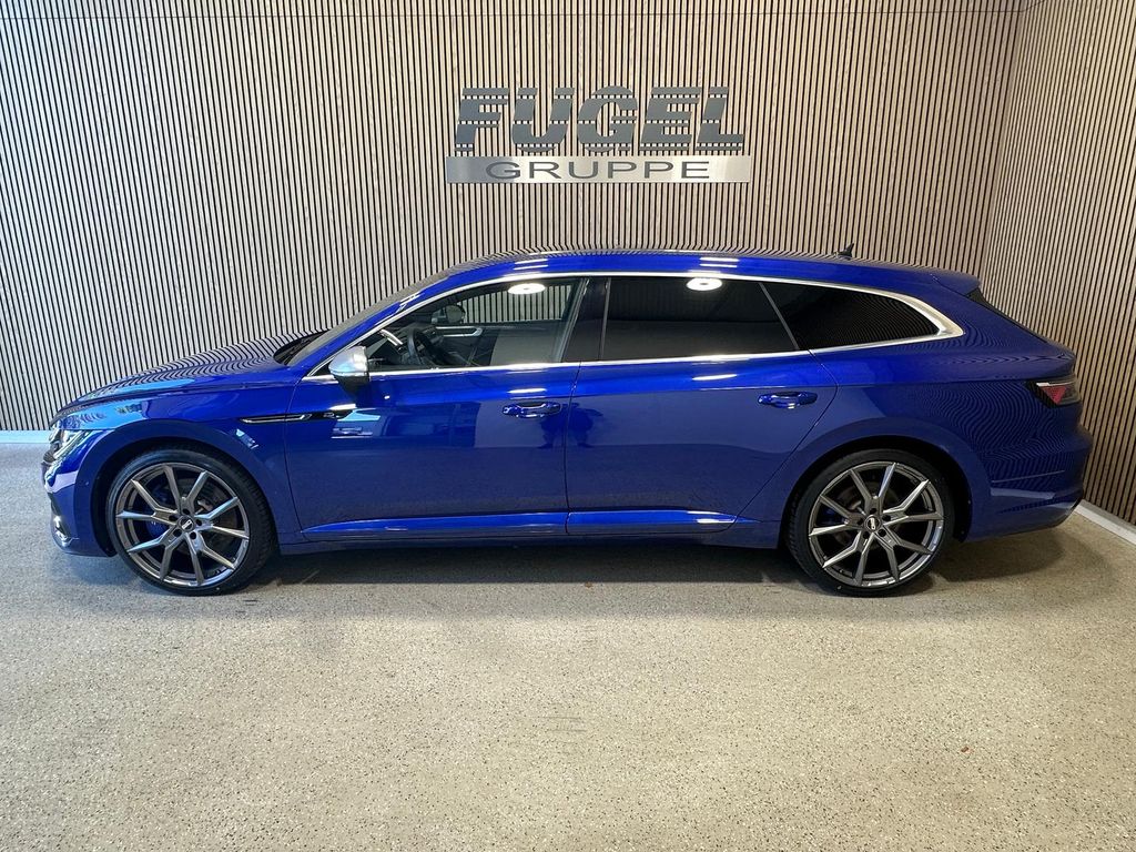 Volkswagen Arteon 2023 г. Синий, пробег 26245 км