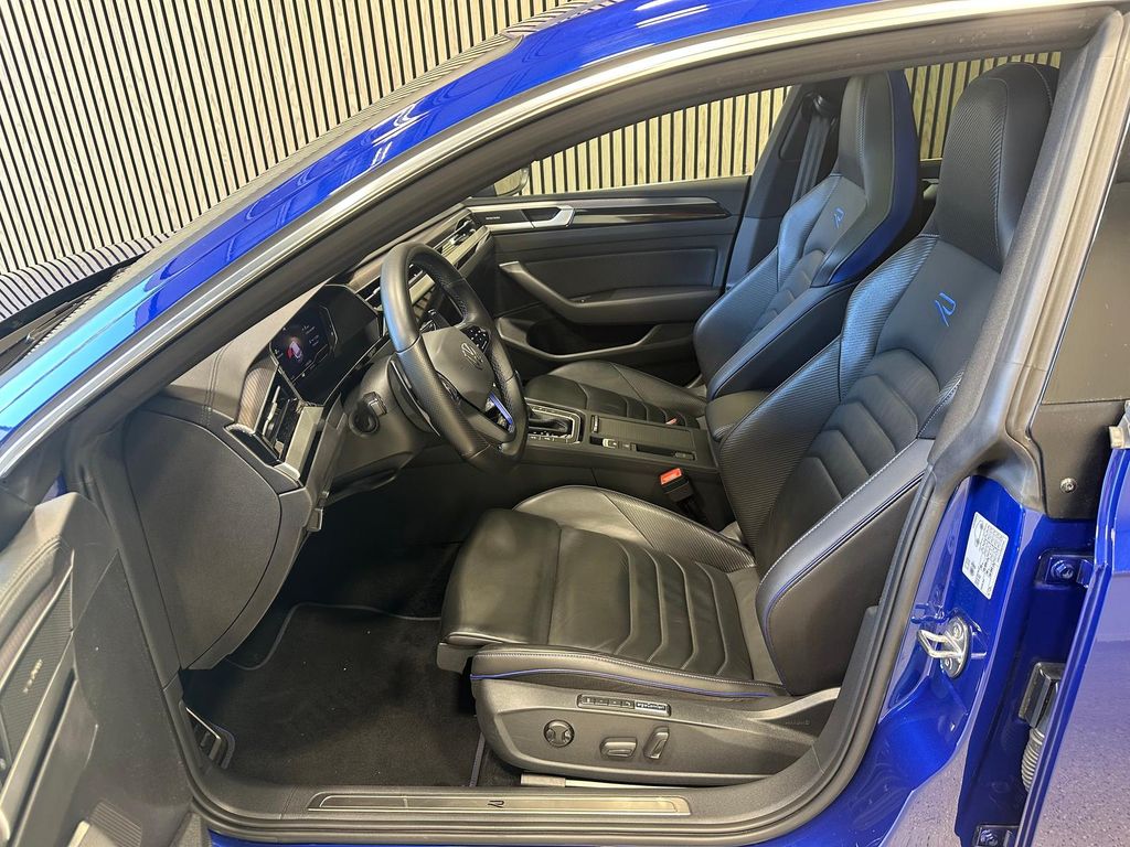 Volkswagen Arteon 2023 г. Синий, пробег 26245 км