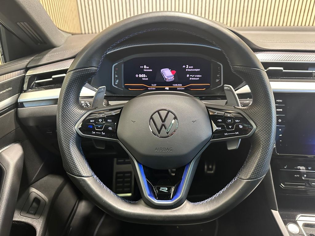 Volkswagen Arteon 2023 г. Синий, пробег 26245 км