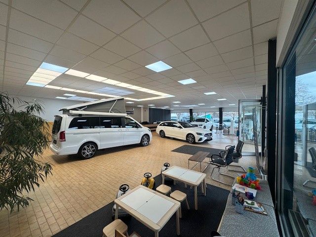 Mercedes-Benz V 220 2024 г. Белый, пробег 36000 км