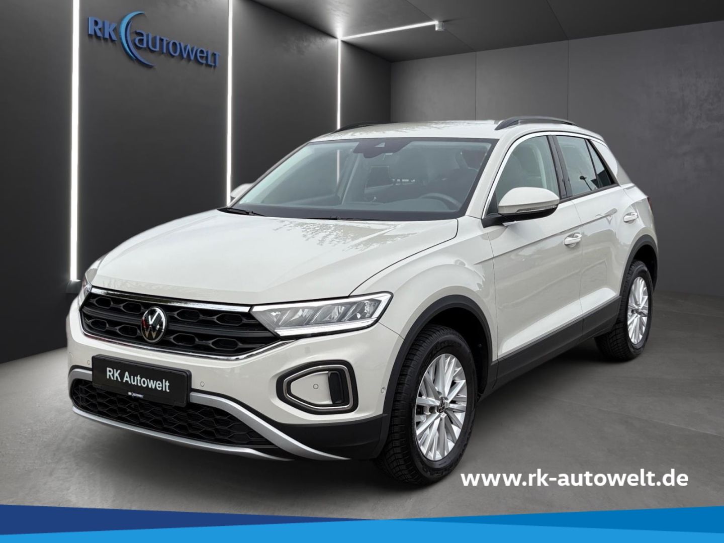 Volkswagen T-Roc 2022 г. Серый, пробег 9992 км