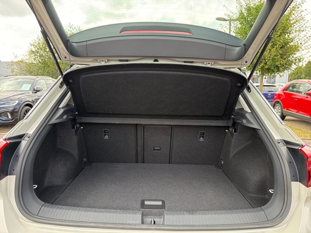 Volkswagen T-Roc 2023 г. Серый, пробег 51593 км