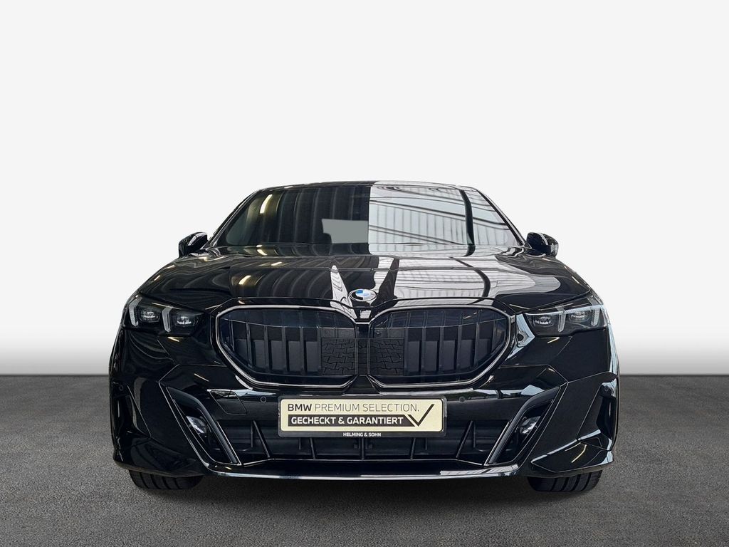 BMW 520 2025 г. Чёрный, пробег 39950 км